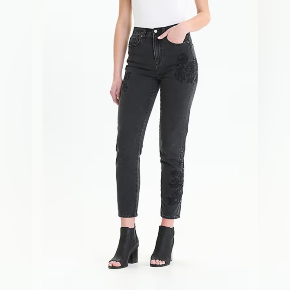 American Eagle Black Floral Embroidered Mom Jeans High Rise Jeans